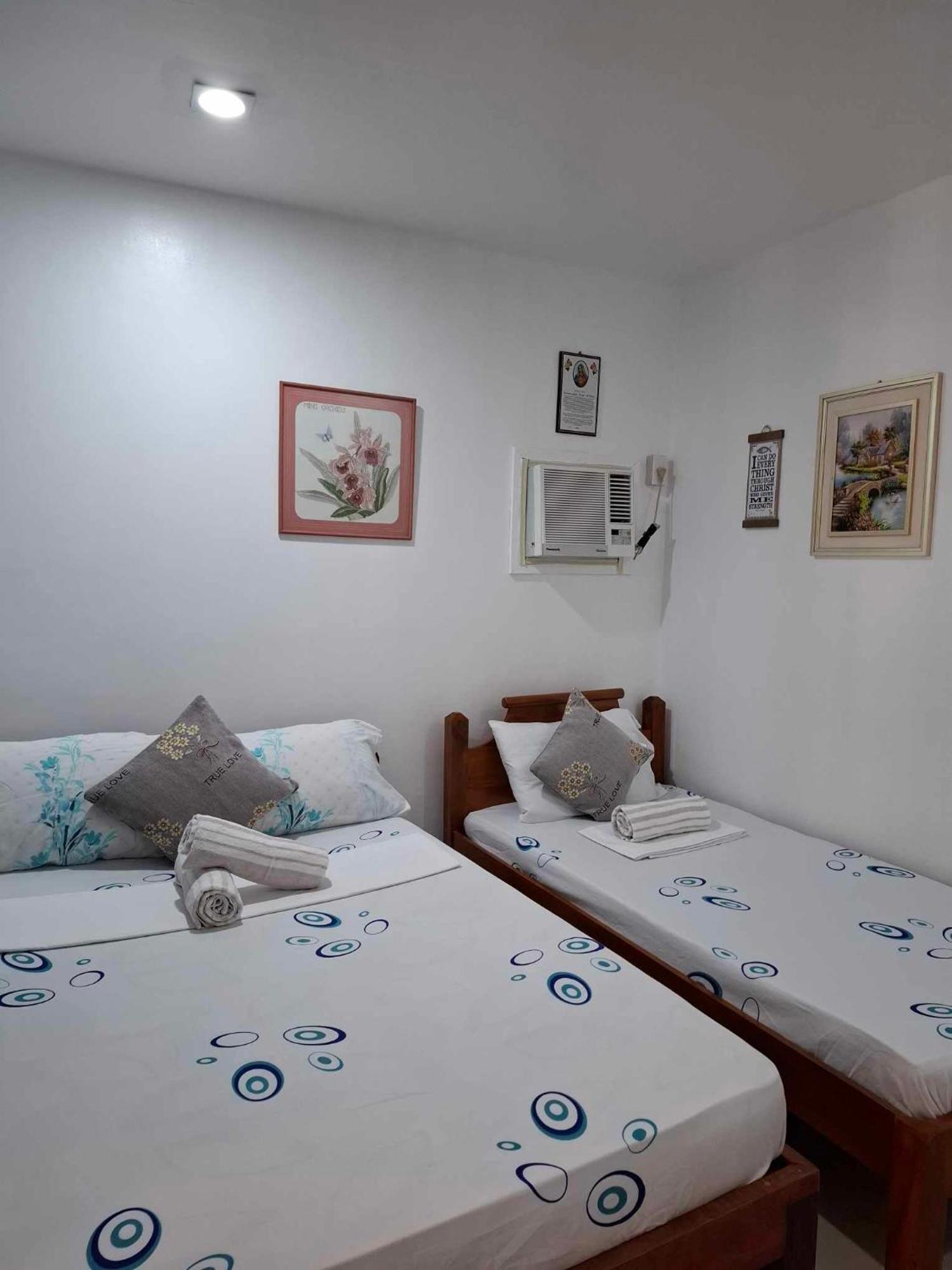 Dreamstay Hostel Moalboal Esterno foto